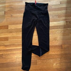 SPANX black velvet leggingsgs women’s size large